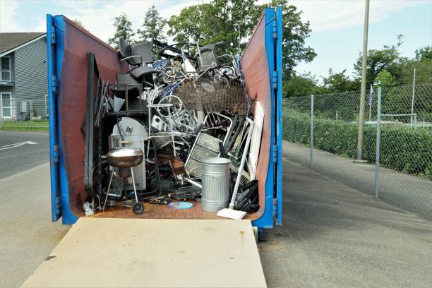 Best Construction Debris Removal  in Greenhills, OH